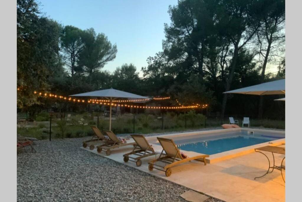 Gite Dans Les Pins Avec Piscine Villa Mazan Exterior foto