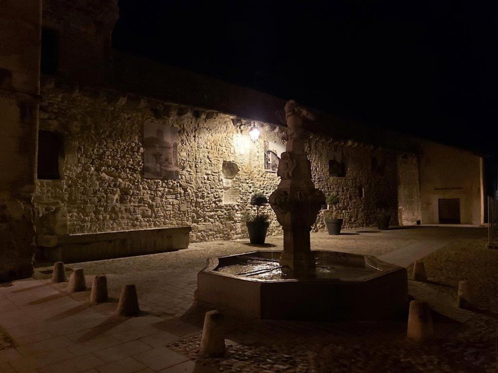 Gite Dans Les Pins Avec Piscine Villa Mazan Exterior foto